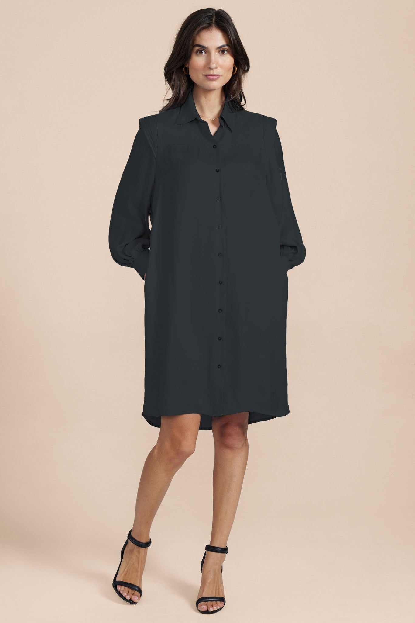 Modelshot / Black / Detail